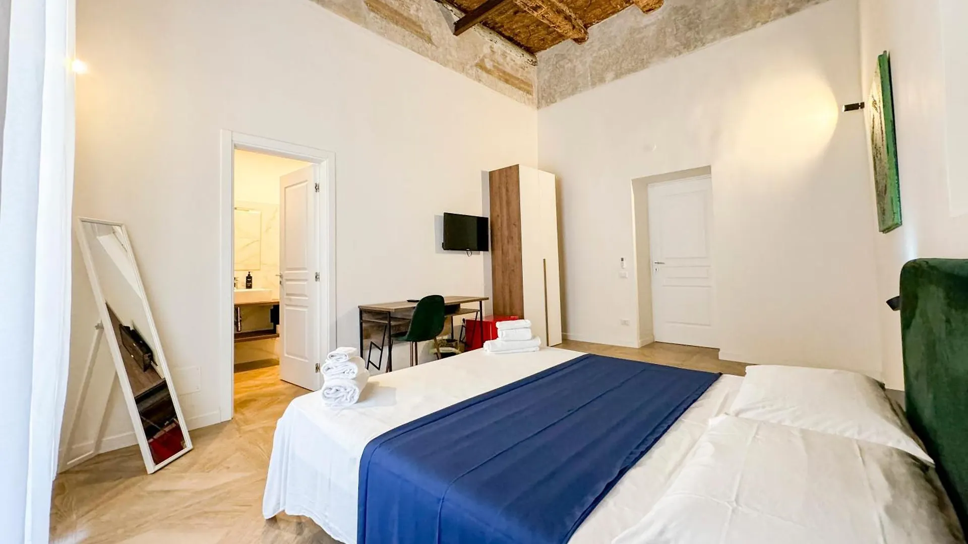 Boutique Quartieri Spagnoli Naples