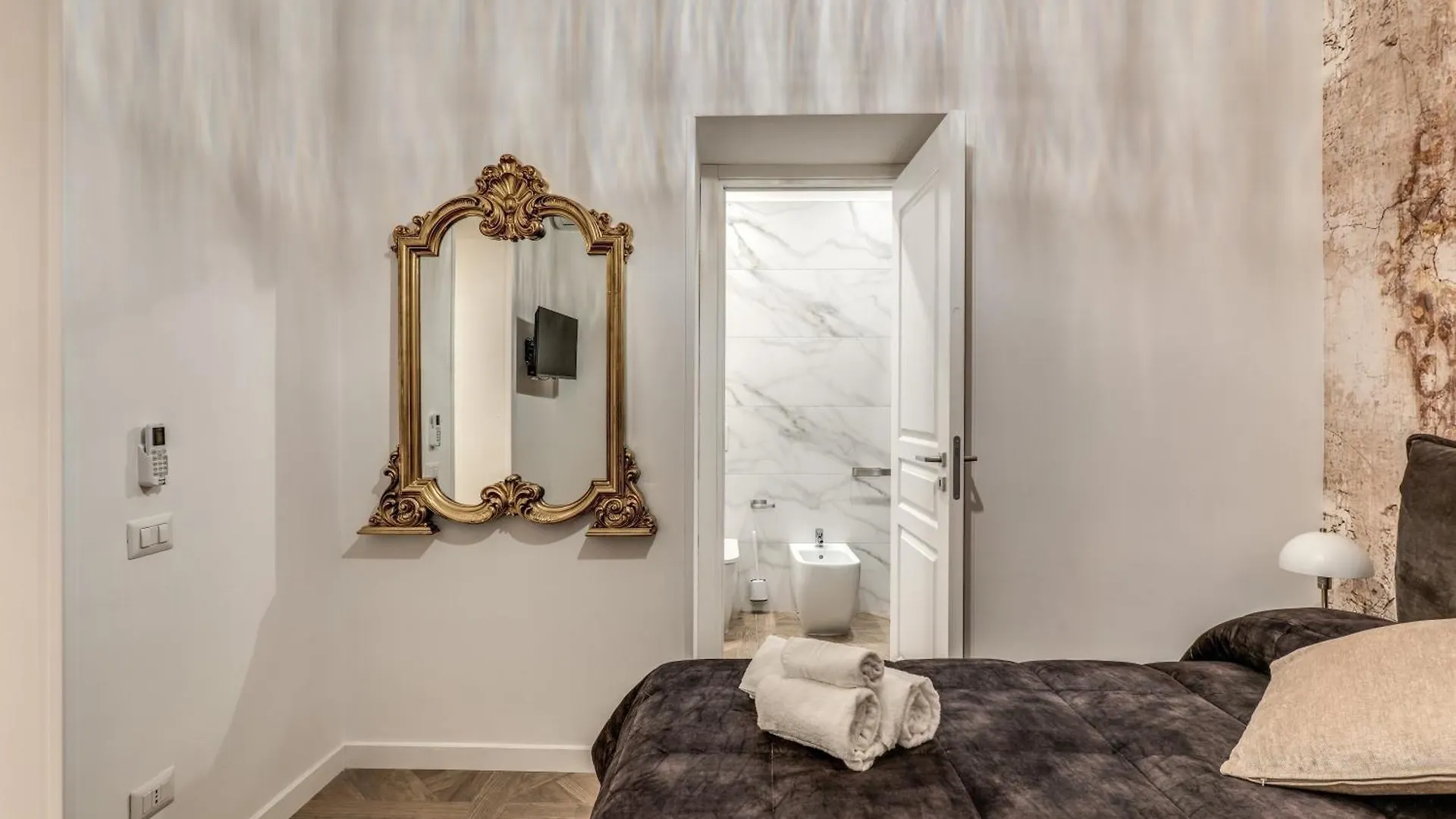 Boutique Quartieri Spagnoli Naples