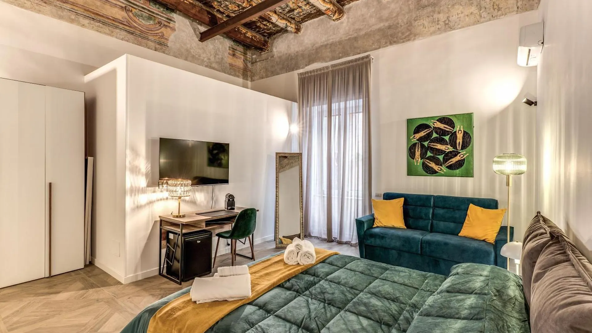 Boutique Quartieri Spagnoli Naples
